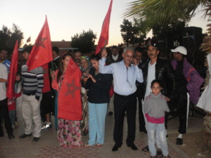 فعاليات من المجتمع المدني بابن جرير ..في وقفة احتجاجية ضد سياسة التامر الجزائرية فعاليات من المجتمع المدني بابن جرير ..في وقفة احتجاجية ضد سياسة التامر الجزائرية