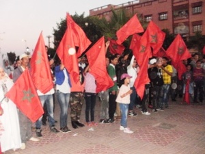 فعاليات من المجتمع المدني بابن جرير ..في وقفة احتجاجية  ضد سياسة التامر الجزائرية
