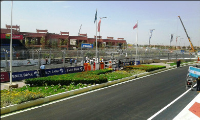 التنظيم المحكم للنسخة الثامنة لسباق الجائزة الكبرى للسيارات السياحية WTCC   بمراكش رمز لنجاح مقاولة مواطنة اسمها منارة قابضة