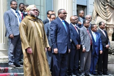 الملتقى المغربي الإفريقي بان جرير في دورته الأولى تحت شعار"الأمن والتنمية في إفريقيا بعد عودة المغرب إلى الاتحاد الإفريقي". الملتقى المغربي الإفريقي بان جرير في دورته الأولى تحت شعار"الأمن والتنمية في إفريقيا بعد عودة المغرب إلى الاتحاد الإفريقي".