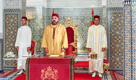 جلالة الملك يوجه خطابا ساميا إلى الأمة بمناسبة الذكرى ال 64 لثورة الملك والشعب