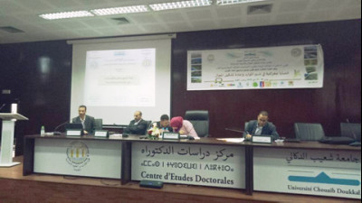 يومان دراسيين برحاب كلية الآداب شعيب الدكالي بالجديدة يسلطان الضوء على وضعية الموارد الترابية في المغرب. يومان دراسيين برحاب كلية الآداب شعيب الدكالي بالجديدة يسلطان الضوء على وضعية الموارد الترابية في المغرب.