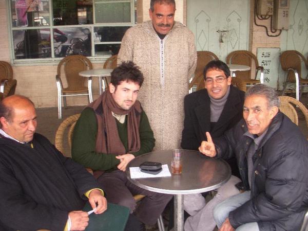 من اجل إدماج المرأة القروية في الحقل التعاوني بمنطقة الرحامنة من اجل إدماج المرأة القروية في الحقل التعاوني بمنطقة الرحامنة