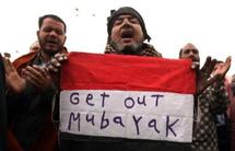 عشرات الاف المتظاهرين يحتشدون في ميدان التحرير في "جمعة الرحيل"