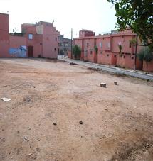 الملك هو ما نراه ينجز كل شيء...عاهل البلاد هو الذي نفض غبار الإهمال عن مدينة ابن جرير  الملك هو ما نراه ينجز كل شيء...عاهل البلاد هو الذي نفض غبار الإهمال عن مدينة ابن جرير