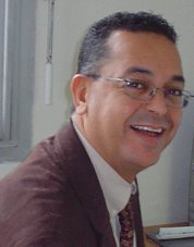 هل مقاطعة الدستور موقف سليم من الناحية الأخلاقية؟ هل مقاطعة الدستور موقف سليم من الناحية الأخلاقية؟
