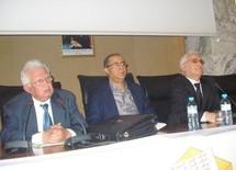 تحالف اليسار يعتبر الاستفتاء غير شرعي تحالف اليسار يعتبر الاستفتاء غير شرعي