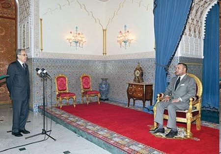 عبد الطيف لوديي لحظة تعيينه وزيرا لإدارة الدفاع عبد الطيف لوديي لحظة تعيينه وزيرا لإدارة الدفاع