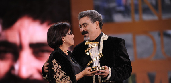 المهرجان الدولي للفيلم بمراكش يكرم الفنان محمد البسطاوي الوجه السينمائي المغربي بمواصفات عالمية المهرجان الدولي للفيلم بمراكش يكرم الفنان محمد البسطاوي الوجه السينمائي المغربي بمواصفات عالمية
