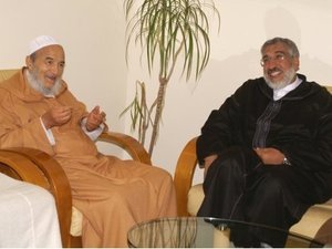 'العدل والإحسان' توقف مشاركتها في حركة 20 فبراير 'العدل والإحسان' توقف مشاركتها في حركة 20 فبراير