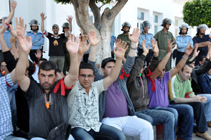 إدارة سوق مرجان تجر معطّلين إلى القضاء إدارة سوق مرجان تجر معطّلين إلى القضاء