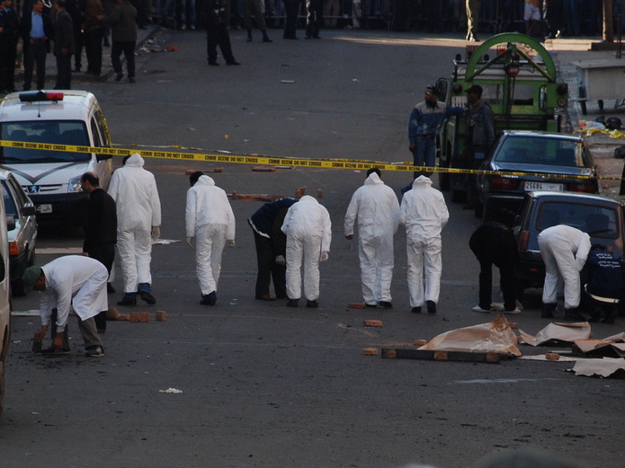 احداث 16 ماي: من؟ لماذا؟ كيف؟ احداث 16 ماي: من؟ لماذا؟ كيف؟