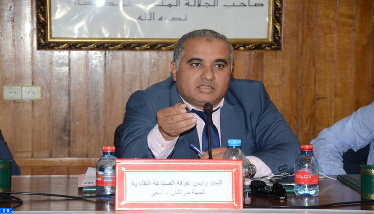 تمكين التعاونيات الحرفية من تراخيص مجانية لصنع الكمامات