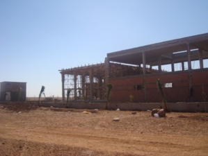 مناشدة الديوان الملكي ووزير الداخلية ووزير الإسكان لإيفاد لجنة للتحقيق في هذا البناء الغير القانوني بقلب المدينة الخضراء مدينة محمد السادس بابن جرير مناشدة الديوان الملكي ووزير الداخلية ووزير الإسكان لإيفاد لجنة للتحقيق في هذا البناء الغير القانوني بقلب المدينة الخضراء مدينة محمد السادس بابن جرير