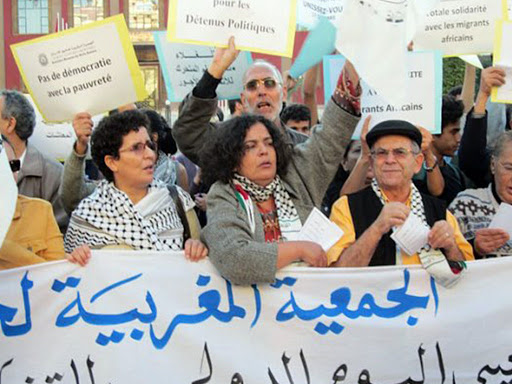 حقوقيون يستنكرون “الاعتقال التعسفي” لعمر الراضي ويعبرون عن قلقهم مما يحدث بمجلس المنافسة حقوقيون يستنكرون “الاعتقال التعسفي” لعمر الراضي ويعبرون عن قلقهم مما يحدث بمجلس المنافسة