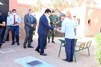 عامل إقليم الرحامنة يقوم بزيارة لثانوية المسيرة الاعدادية بابن جرير بمناسبة الدخول المدرسي عامل إقليم الرحامنة يقوم بزيارة لثانوية المسيرة الاعدادية بابن جرير بمناسبة الدخول المدرسي
