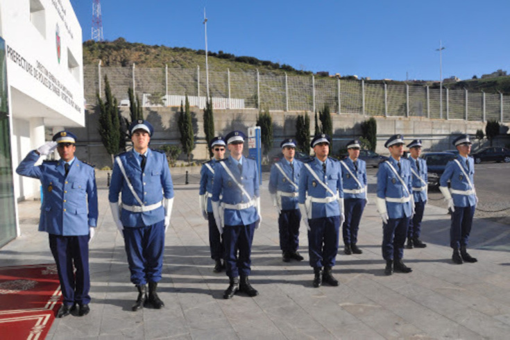 إدارة الجمارك تعلن عن مباراة توظيف 220 من حراس الجمارك من الدرجة الثالثة إدارة الجمارك تعلن عن مباراة توظيف 220 من حراس الجمارك من الدرجة الثالثة