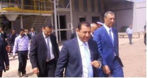 السيد فريد شوراق عامل اقليم الرحامنة في زيارة لمصنع "بلزابريفا" بابن جرير السيد فريد شوراق عامل اقليم الرحامنة في زيارة لمصنع "بلزابريفا" بابن جرير