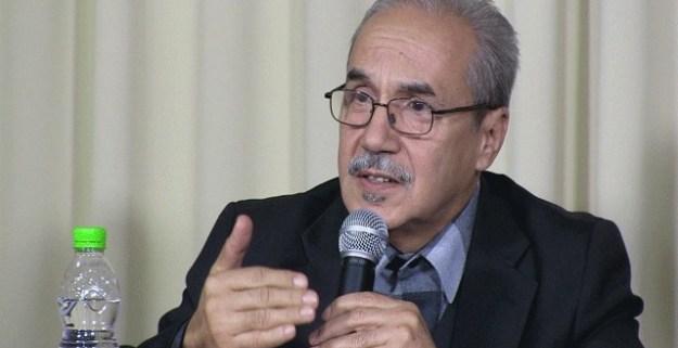 بوطوالة: العهد الحالي أخطر من السابق والدولة تُشيطن المعارضين بالتهم “الجنسية” لتشويه سمعتهم وعزلهم بوطوالة: العهد الحالي أخطر من السابق والدولة تُشيطن المعارضين بالتهم “الجنسية” لتشويه سمعتهم وعزلهم