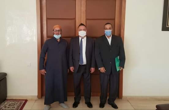عامل إقليم الصويرة يستقبل بمكتبه رئيس نادي الاتحاد الصويري لكرة القدم عامل إقليم الصويرة يستقبل بمكتبه رئيس نادي الاتحاد الصويري لكرة القدم