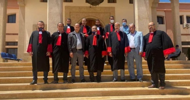 الغلوسي: قرار القضاء حفظ شكاية البرلماني بلفقيه ضد مفوض قضائي شجاع وانتصار للحق والقانون الغلوسي: قرار القضاء حفظ شكاية البرلماني بلفقيه ضد مفوض قضائي شجاع وانتصار للحق والقانون