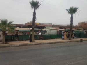 صخور الرحامنة أو القرية التي تحلم أن تصبح مدينة صخور الرحامنة أو القرية التي تحلم أن تصبح مدينة