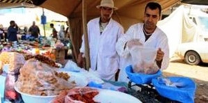 أجهزة المراقبة ثابتة بإقليم الرحامنة ....والمواطنون فى حرج لمواجهة الأسعار الملتهبة . أجهزة المراقبة ثابتة بإقليم الرحامنة ....والمواطنون فى حرج لمواجهة الأسعار الملتهبة .