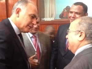 صلاح الدين مزوار يلتقي العممارة بمالي توجه نحو إذابة جليد الخلافات بين البلدين واتفاق على التباحث من اجل ردم هوة الأزمة صلاح الدين مزوار يلتقي العممارة بمالي توجه نحو إذابة جليد الخلافات بين البلدين واتفاق على التباحث من اجل ردم هوة الأزمة