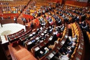 الأغلبية والمعارضة بالمستشارين تتحد لـنسْفِ قانون مالية 2014 الأغلبية والمعارضة بالمستشارين تتحد لـنسْفِ قانون مالية 2014