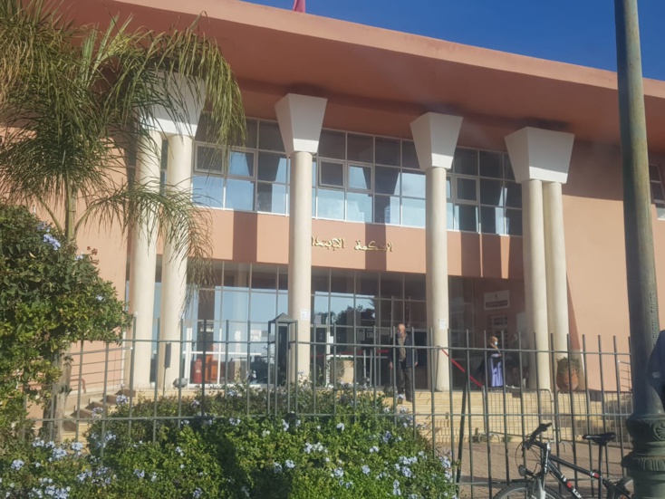 أصحاب البذلة السوداء بابن جرير يمتنعون عن ولوج المحكمة الابتدائية احتجاجا على فرض جواز التلقيح
