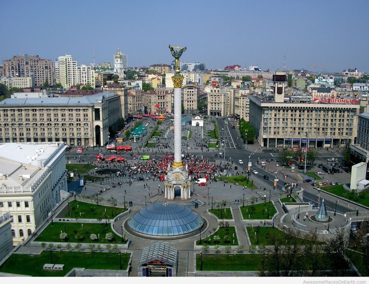 المغرب يوصي مواطنيه المتواجدين بأوكرانيا بمغادرتها حرصا على سلامتهم المغرب يوصي مواطنيه المتواجدين بأوكرانيا بمغادرتها حرصا على سلامتهم