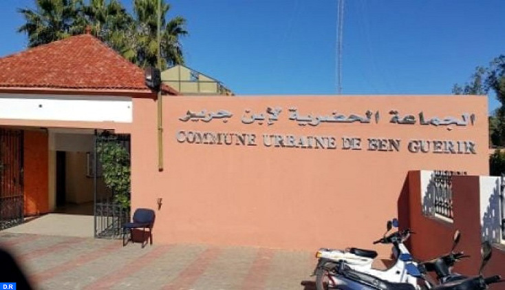   النار الملتهبة بمجلس جماعة ابن جرير تحرق صانعيه  !!