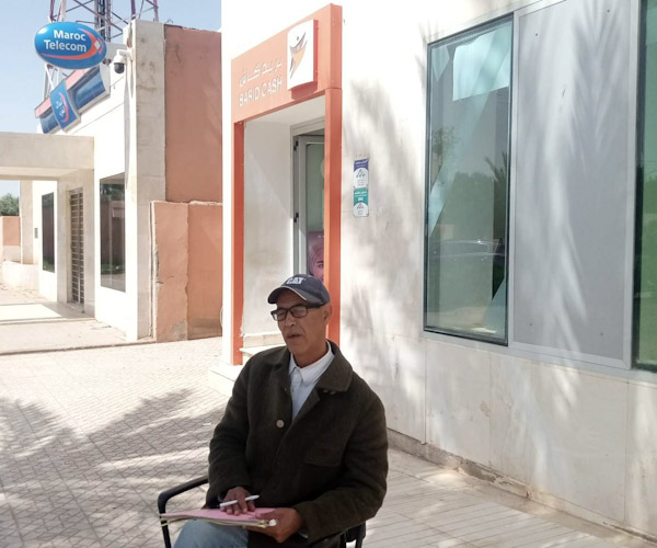 عبد الهادي الفنير أقدم معطل بإقليم الرحامنة: موت بطيء في مدينة البوليتكنيك والفوسفاط والمدينة الخضراء... عبد الهادي الفنير أقدم معطل بإقليم الرحامنة: موت بطيء في مدينة البوليتكنيك والفوسفاط والمدينة الخضراء...