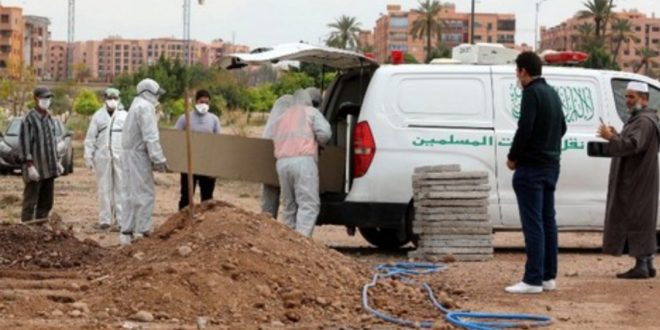 الحكومة تلغي معاينة أعوان السلطة للوفاة وتبسيط المساطر الادارية بخصوص دفن الجثث ونقلها وإخراجها من القبور الحكومة تلغي معاينة أعوان السلطة للوفاة وتبسيط المساطر الادارية بخصوص دفن الجثث ونقلها وإخراجها من القبور