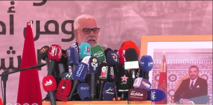 بنكيران: النقابات الكبرى باتت تخاف من إحياء عيد الشغل والمغرب يحكمه أغنياء تتضاعف ثرواتهم وقت الشدة بنكيران: النقابات الكبرى باتت تخاف من إحياء عيد الشغل والمغرب يحكمه أغنياء تتضاعف ثرواتهم وقت الشدة