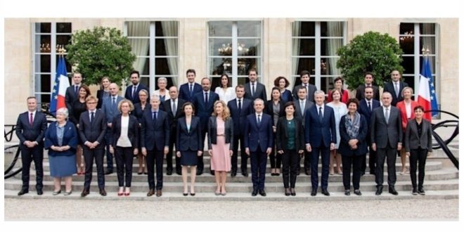 قصر الإليزيه يعلن تشكيل الحكومة الفرنسية الجديدة