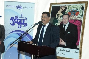 المؤتمر الإقليمي الثاني لحزب الاصالة و المعاصرة بالرحامنة يجدد الثقة إجماعا في السيد عبد العاطي بوشريط امينا اقليميا المؤتمر الإقليمي الثاني لحزب الاصالة و المعاصرة بالرحامنة يجدد الثقة إجماعا في السيد عبد العاطي بوشريط امينا اقليميا