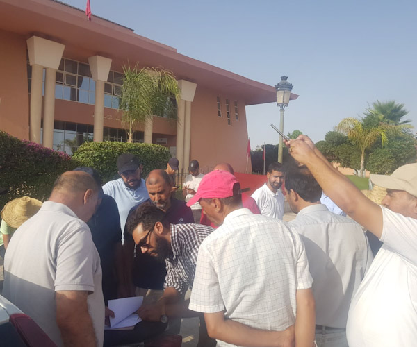 منظمات حقوقية وسياسية ومدنية بابن جرير...تطالب في بيان لها بتحكيم وزير الداخلية    منظمات حقوقية وسياسية ومدنية بابن جرير...تطالب في بيان لها بتحكيم وزير الداخلية