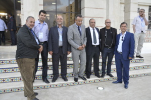 وفد من الصحفيين من مراكش يشاركون في فعاليات المؤتمر الوطني السابع للنقابة الوطنية للصحافة المغربية وفد من الصحفيين من مراكش يشاركون في فعاليات المؤتمر الوطني السابع للنقابة الوطنية للصحافة المغربية