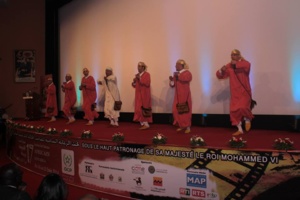 افتتاح الدورة السابعة عشرة لمهرجان السينما الإفريقية بخريبكة نورالدين الصايل رئيس مؤسسة المهرجان :" الشعب الذي ينتج الأفلام هو الشعب الذي ينتج الديمقراطية" افتتاح الدورة السابعة عشرة لمهرجان السينما الإفريقية بخريبكة نورالدين الصايل رئيس مؤسسة المهرجان :" الشعب الذي ينتج الأفلام هو الشعب الذي ينتج الديمقراطية"