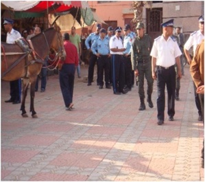 السلطات ترفع الاحتلال عن الملك العمومي السلطات ترفع الاحتلال عن الملك العمومي