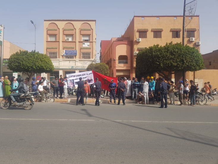   الاحتجاج متواصل بابن جرير بعد وفاةالشاب ياسين الشبلي 