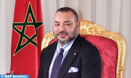 جلالة الملك يهنئ في اتصال هاتفي أعضاء المنتخب الوطني بمناسبة تأهلهم إلى دور ربع النهائي لكأس العالم بقطر 2022 جلالة الملك يهنئ في اتصال هاتفي أعضاء المنتخب الوطني بمناسبة تأهلهم إلى دور ربع النهائي لكأس العالم بقطر 2022