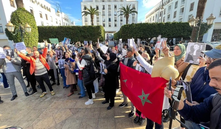 الراسبون في امتحان المحاماة يحتجون على وهبي أمام البرلمان