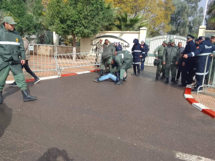 هل المقاربة الأمنية بلسم ناجع لحل مشاكل البطالة بابن جرير ومنطقة الرحامنة؟   هل المقاربة الأمنية بلسم ناجع لحل مشاكل البطالة بابن جرير ومنطقة الرحامنة؟