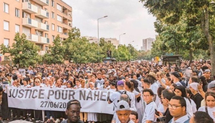 "مسيرات المواطنين" تنديدا بعُنف الشرطة تجتاح فرنسا "مسيرات المواطنين" تنديدا بعُنف الشرطة تجتاح فرنسا