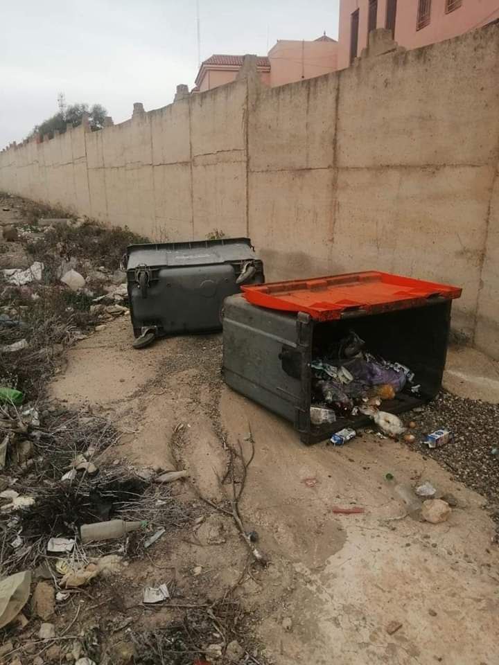 قطار التنمية بجماعة ابن جرير وجد أمامه من الكوابح ما يعطله...! قطار التنمية بجماعة ابن جرير وجد أمامه من الكوابح ما يعطله...!