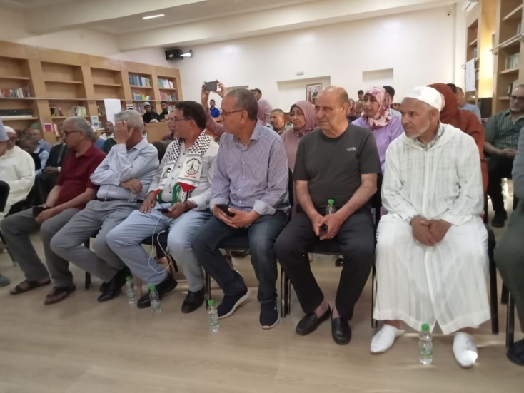 "الشعر نافذتنا المفتوحة على الحياة"....جلسة شعرية برحاب مكتبة دار الشباب القدس بابن جرير