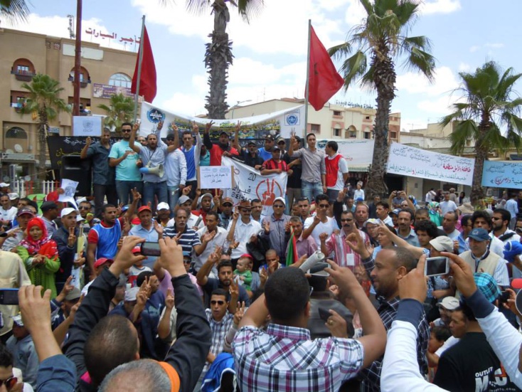 إضراب عن العمل لمدة 72 ساعة قابل للتمديد، واعتصام رفقة العائلات أمام الإدارة العامة للفوسفاط بالدار البيضاء إضراب عن العمل لمدة 72 ساعة قابل للتمديد، واعتصام رفقة العائلات أمام الإدارة العامة للفوسفاط بالدار البيضاء