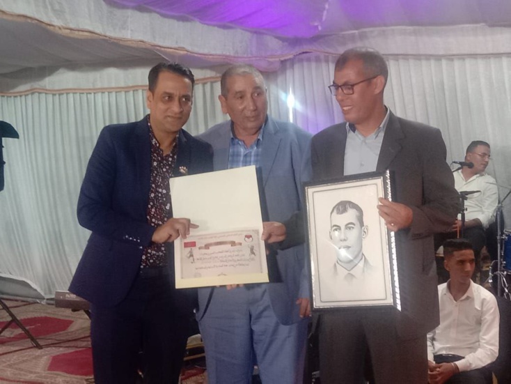 قلعة السراغنة.....تكريم رياضيين واعلاميين بحضور فنانين و رياضيين بارزين قلعة السراغنة.....تكريم رياضيين واعلاميين بحضور فنانين و رياضيين بارزين